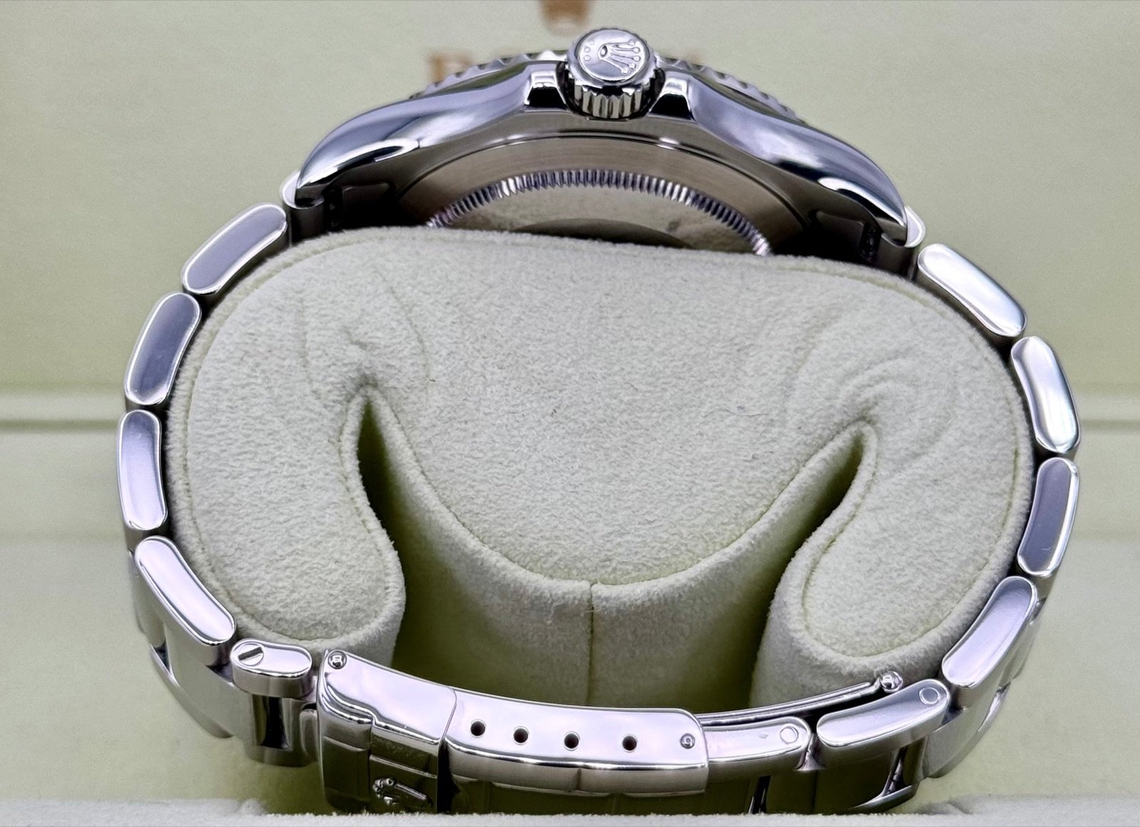 Rolex Yacht-Master 40mm 16622 Platinum Bezel and Dial - Image 9