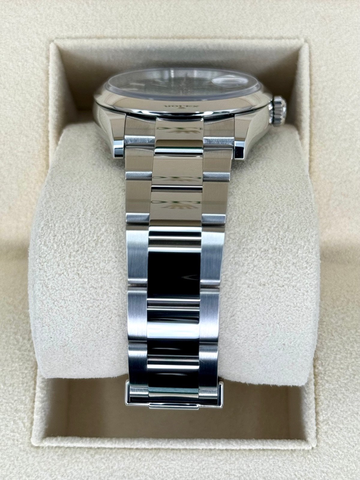 2023 Rolex Datejust 36mm 126200 Mint Green Dial (Unworn) - Image 3