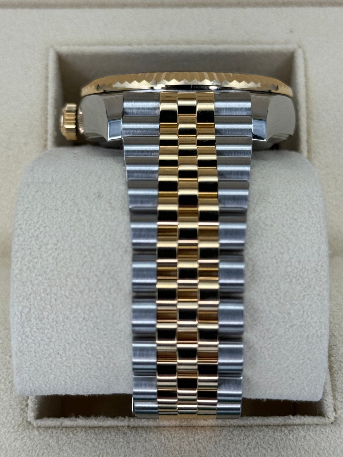 2024 Rolex Sky-Dweller 42mm 336933 Two-Tone Jubilee Black Dial (Unworn) - Image 4