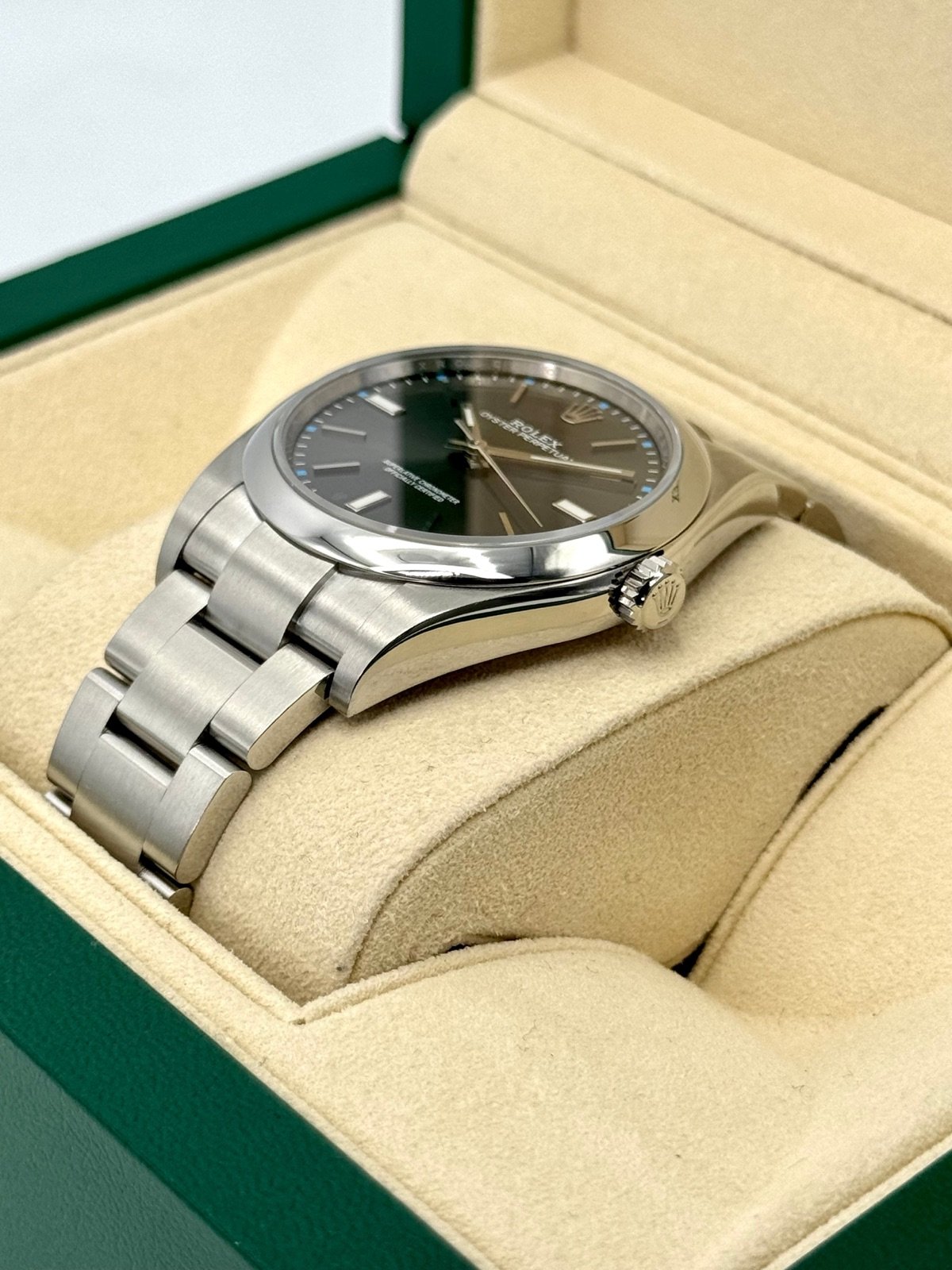2017 Rolex Oyster Perpetual 39mm 114300 Rhodium Dial - Image 5