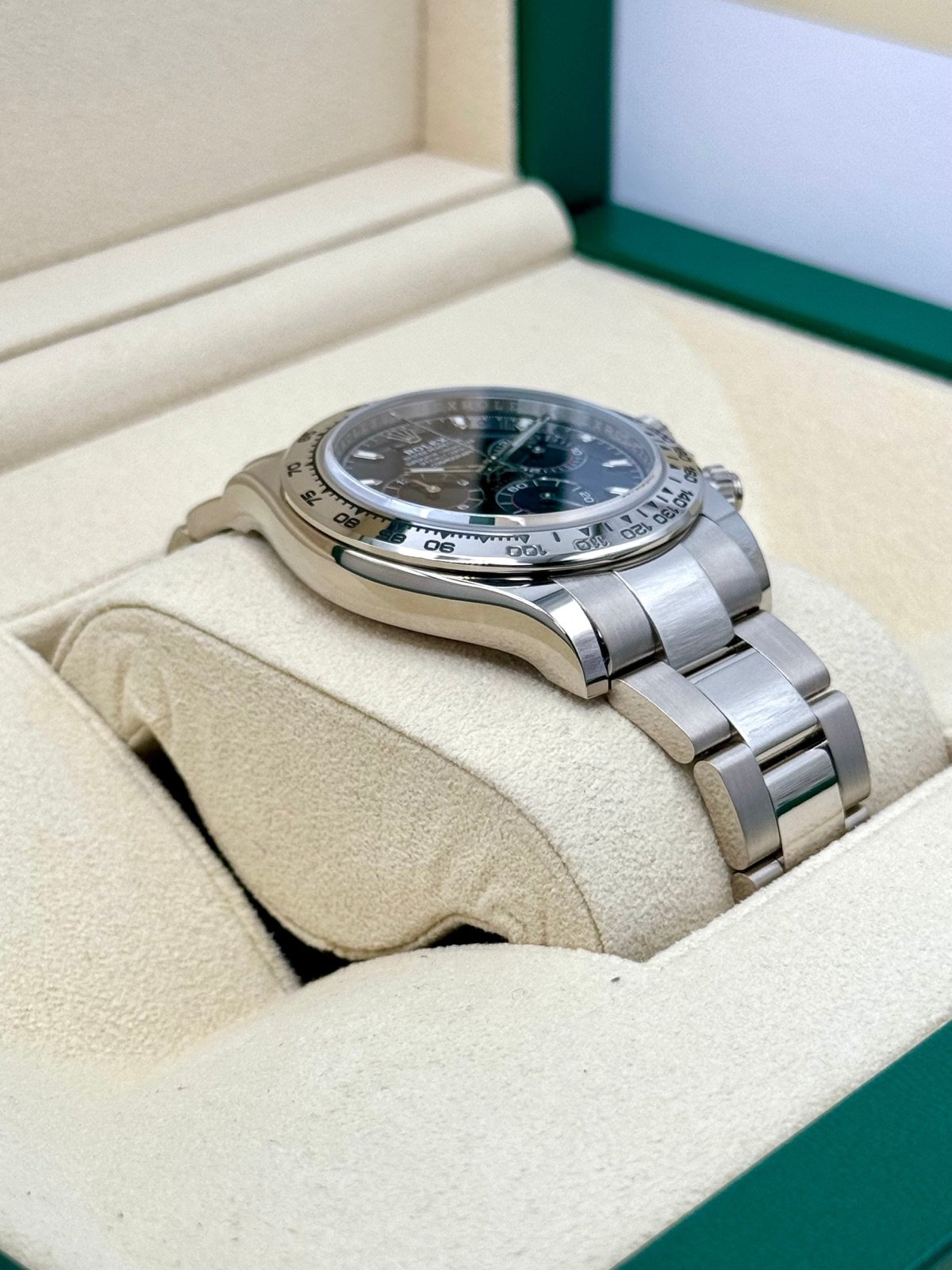 2022 Rolex Daytona 40mm 116509 White Gold Blue Dial - Image 6