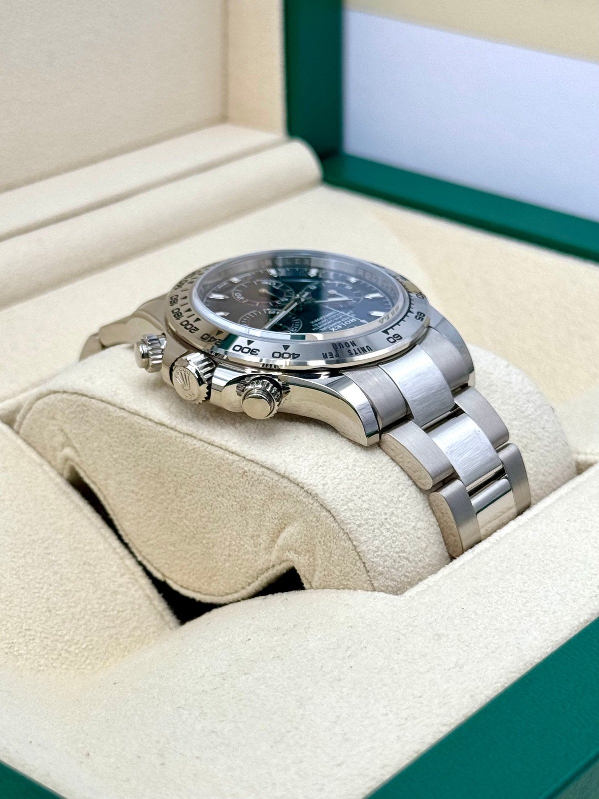 2022 Rolex Daytona 40mm 116509 White Gold Blue Dial - Image 8