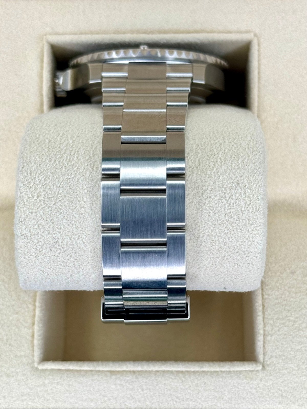 2024 Rolex Submariner 41mm 124060 Stainless Steel Black Dial (Unworn) - Image 4