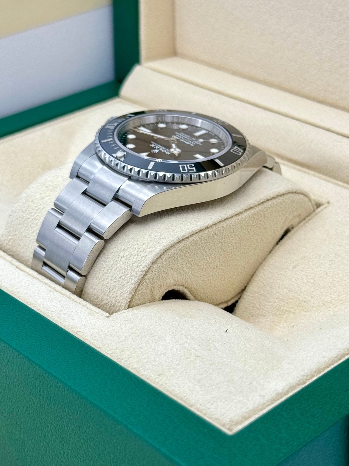 2024 Rolex Submariner 41mm 124060 Stainless Steel Black Dial (Unworn) - Image 7