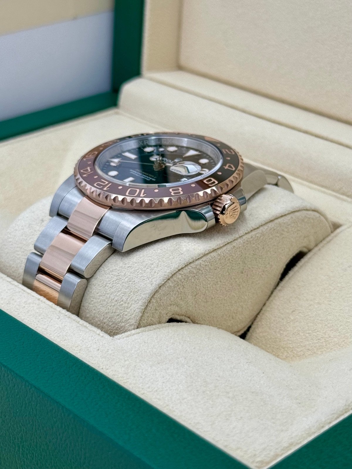 2022 Rolex GMT-Master II “Rootbeer” 40mm 126711CHNR Two-Tone (Unworn) - Image 5