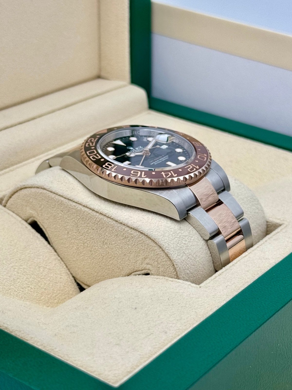 2022 Rolex GMT-Master II “Rootbeer” 40mm 126711CHNR Two-Tone (Unworn) - Image 6