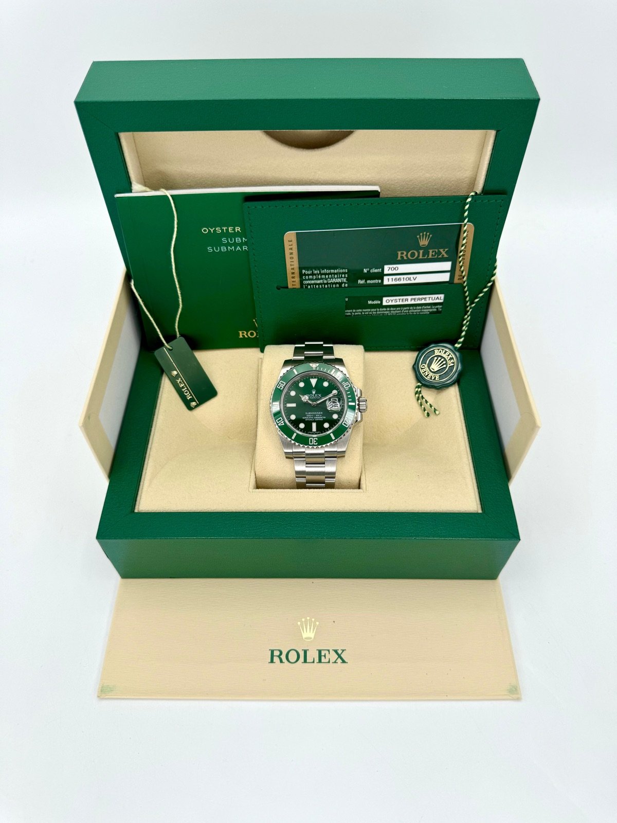 2015 Rolex Submariner “Hulk” 40mm 116610LV Green Dial - Image 11
