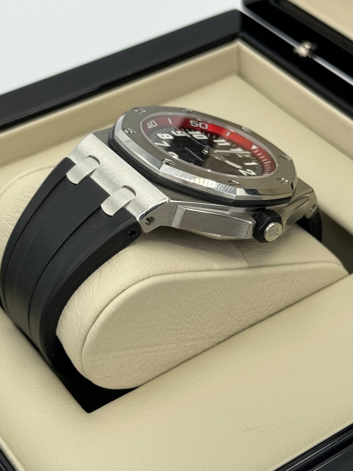 2010 Audemars Piguet Royal Oak Offshore Diver 15701ST - Image 5