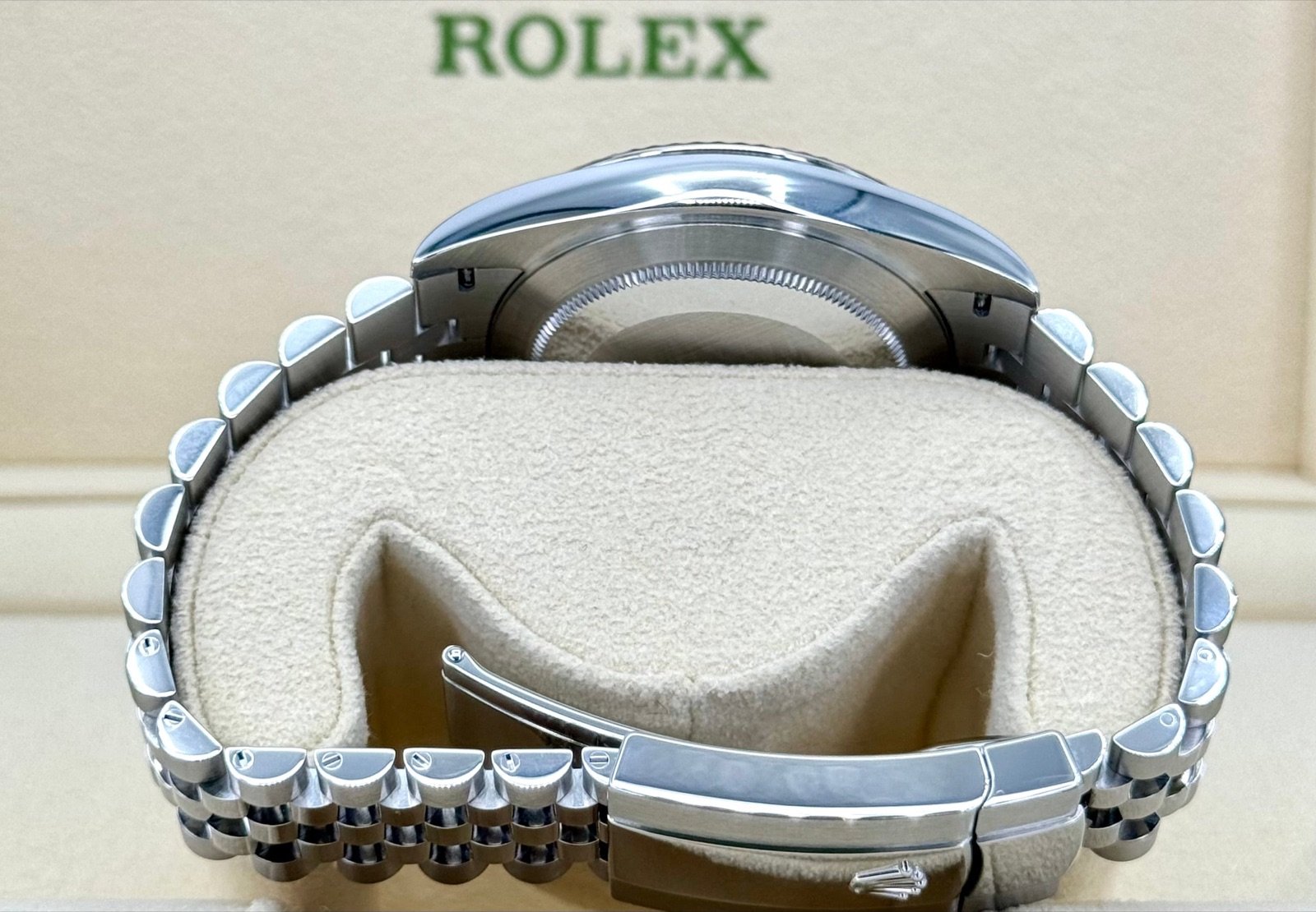 2023 Rolex Datejust 41mm 126334 Stainless Steel Jubilee Wimbledon Dial - Image 10