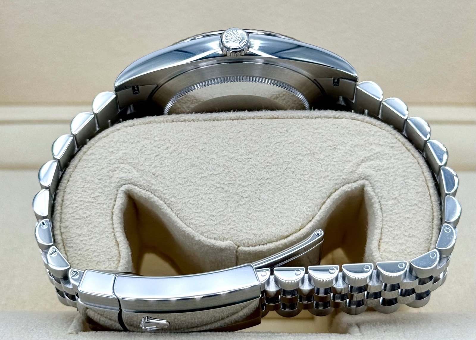 2023 Rolex Datejust 41mm 126334 Stainless Steel Jubilee Wimbledon Dial - Image 9