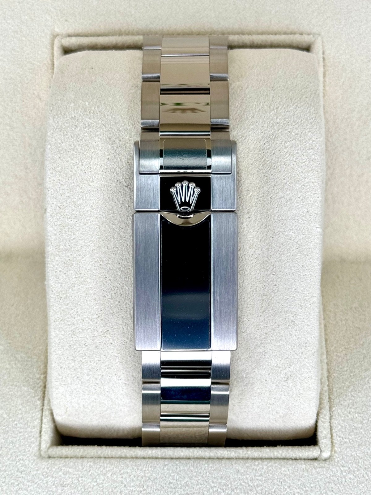 2024 Rolex Daytona 40mm 126509 White Gold Black Dial (Unworn) - Image 2