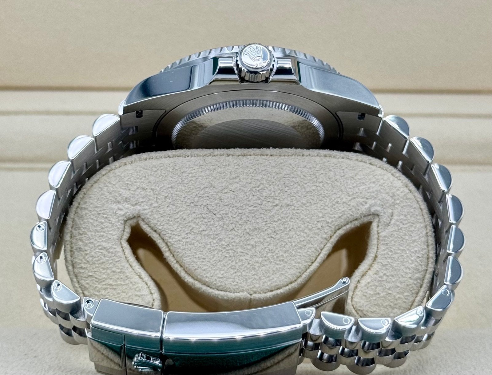 2022 Rolex GMT-Master II “Pepsi” 40mm 126710BLRO Jubilee - Image 9