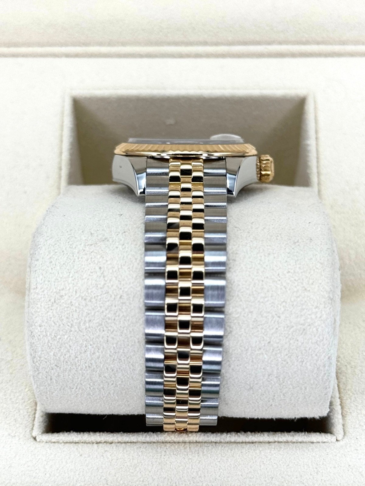 2017 Rolex Lady-Datejust 28mm 279173 Two-Tone Jubilee White Dial - Image 3