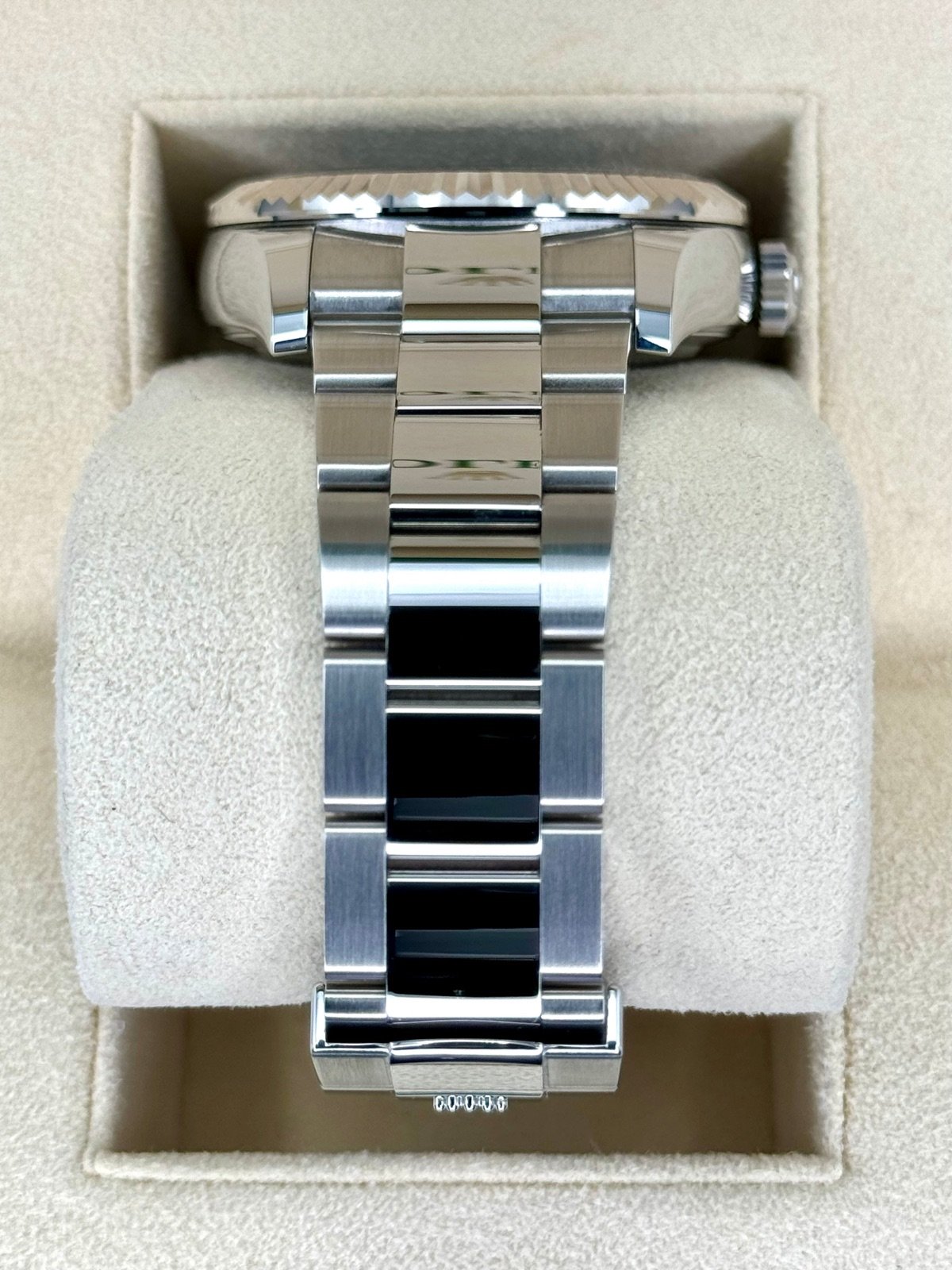 2022 Rolex Sky-Dweller 42mm 326934 Stainless Steel Oyster Blue Dial - Image 3