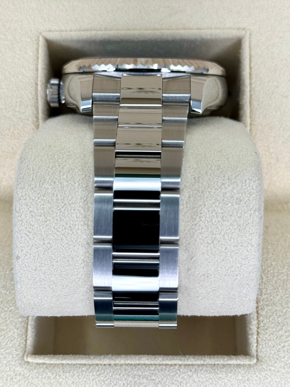 2022 Rolex Sky-Dweller 42mm 326934 Stainless Steel Oyster Blue Dial - Image 4