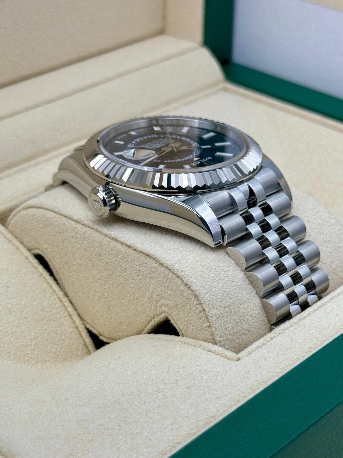 2023 Rolex Sky-Dweller 42mm 336934 Jubilee Blue Dial (Unworn) - Image 8