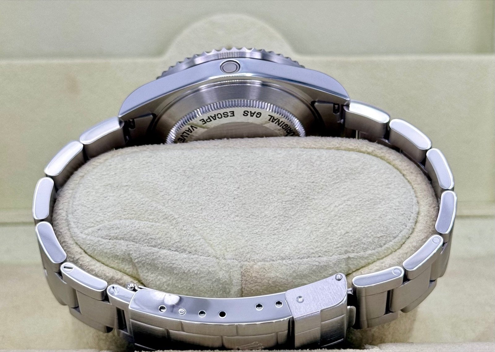 2005 Rolex Sea-Dweller 40mm 16600 Stainless Steel Black Dial - Image 10