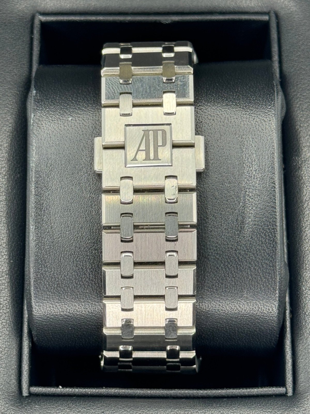 Audemars Piguet Royal Oak 41mm 26331ST Chronograph Panda - Image 2
