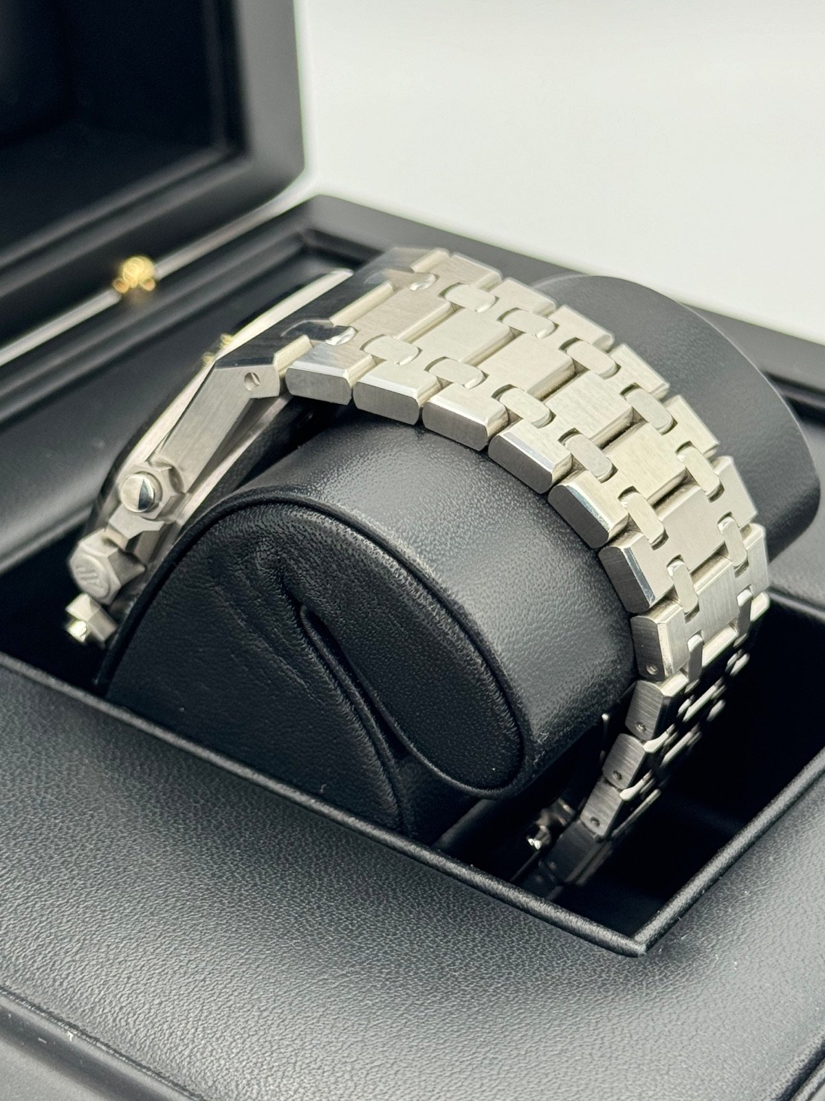 Audemars Piguet Royal Oak 41mm 26331ST Chronograph Panda - Image 8