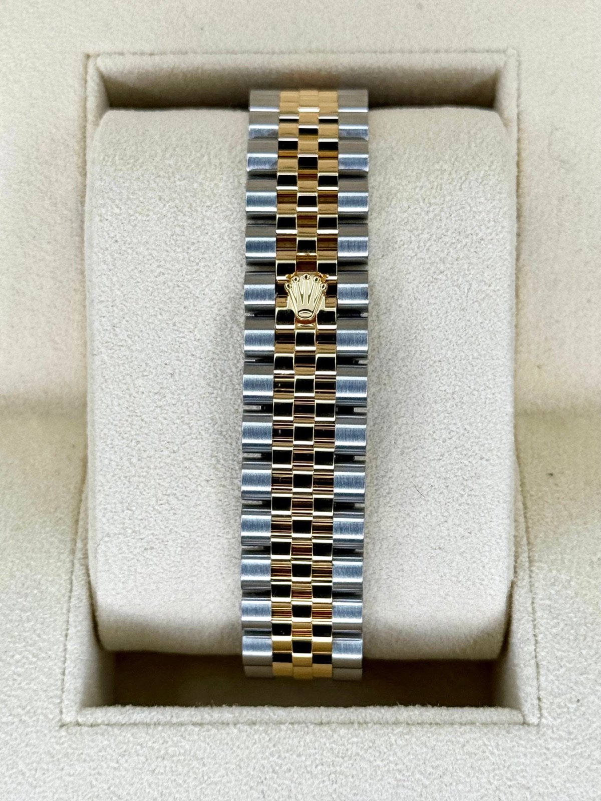 2023 Rolex Datejust 31mm 278273 Two-Tone Jubilee MOP Dimond Dial (Unworn) - Image 2