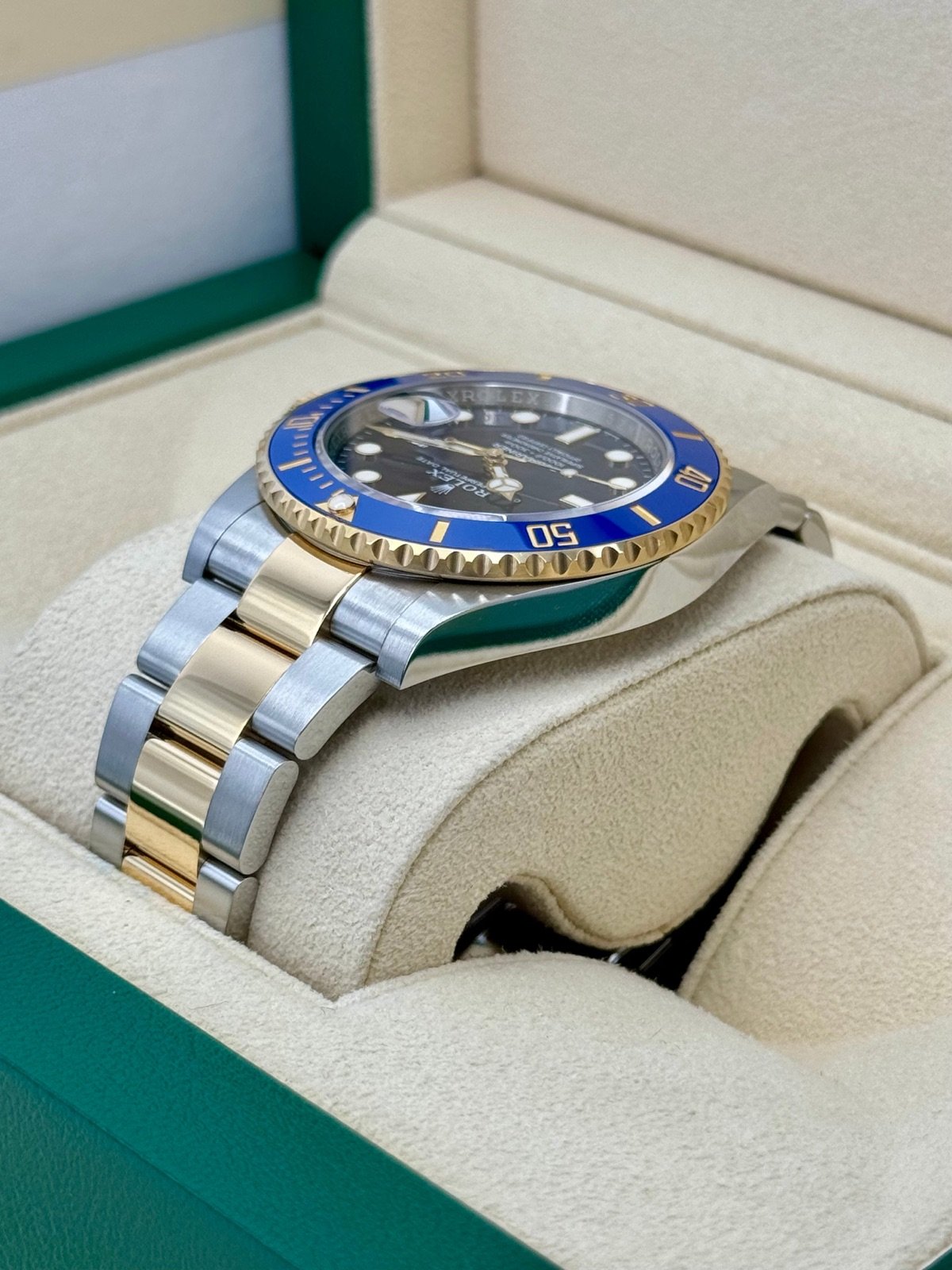 2023 Rolex Submariner “Bluesy” 41mm 126613LB Two-Tone Blue Dial - Image 7