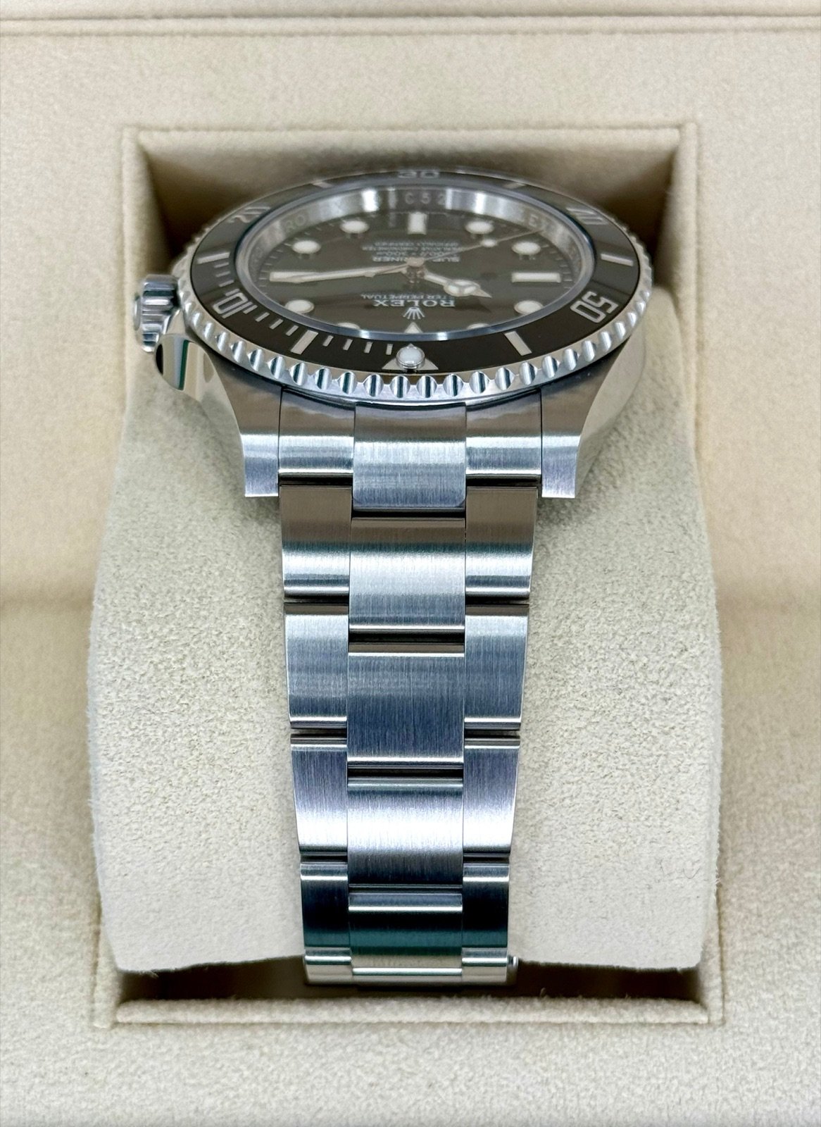2023 Rolex Submariner 41mm 124060 Stainless Steel Black Dial (Unworn) - Image 4