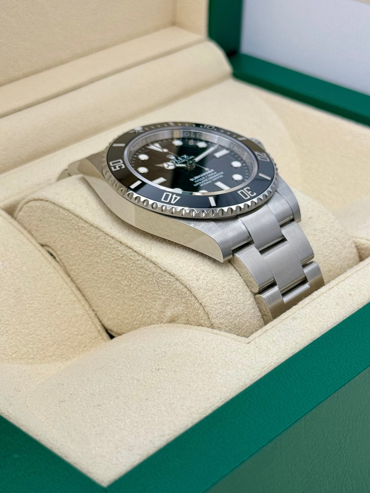 2023 Rolex Submariner 41mm 124060 Stainless Steel Black Dial (Unworn) - Image 6