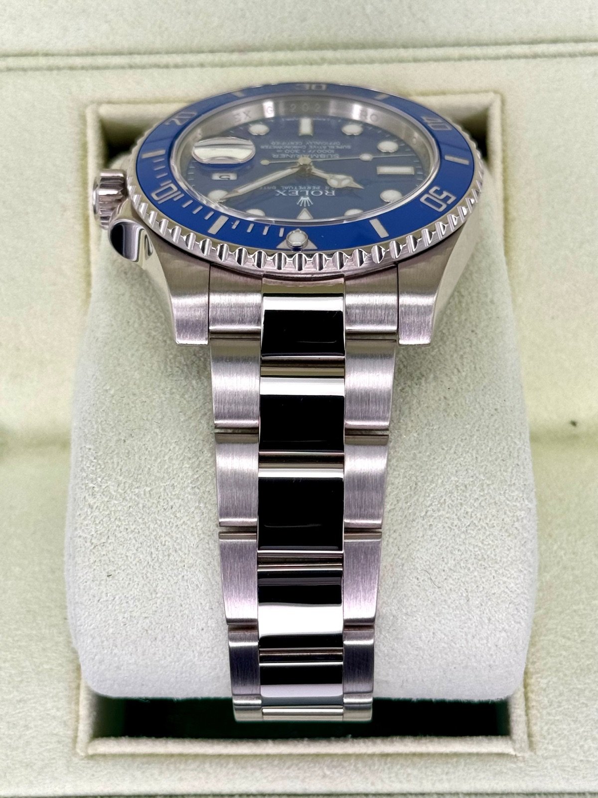 2013 Rolex Submariner “Smurf” 40mm 116619LB White Gold Blue Dial - Image 4
