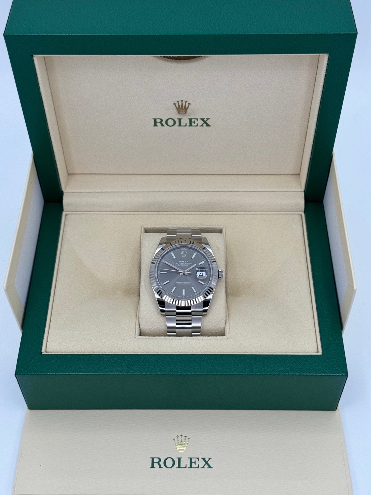 2023 Rolex Datejust 41m 126334 Stainless Steel Oyster Rhodium Dial (Unworn) - Image 11