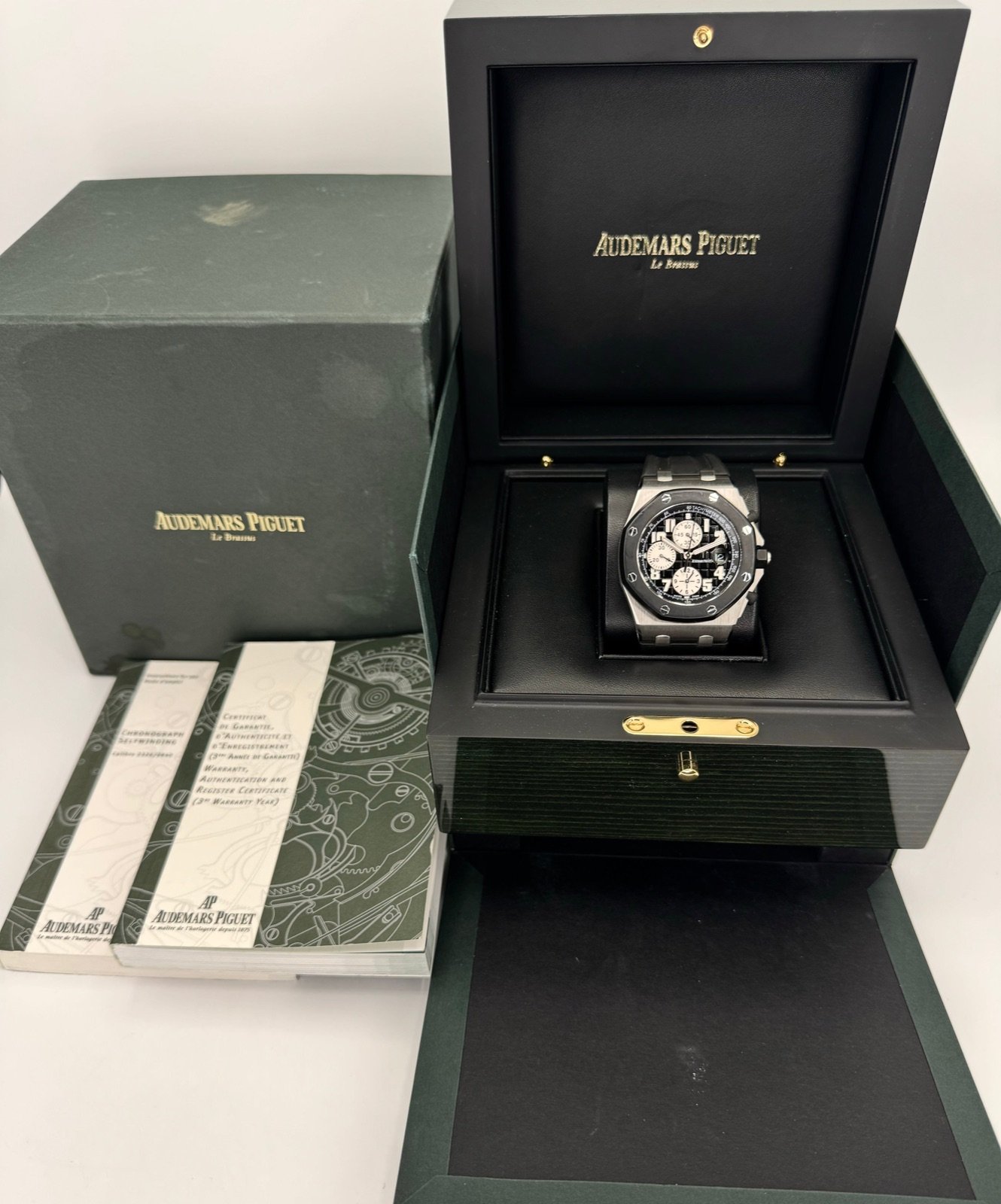 Audemars Piguet Royal Oak 42mm 25940SK Offshore - Image 12