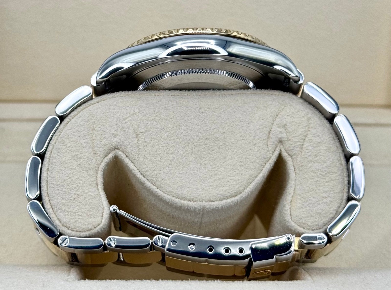 2009 Rolex Yacht-Master 40mm Two-Tone Champagne Dial - Image 8