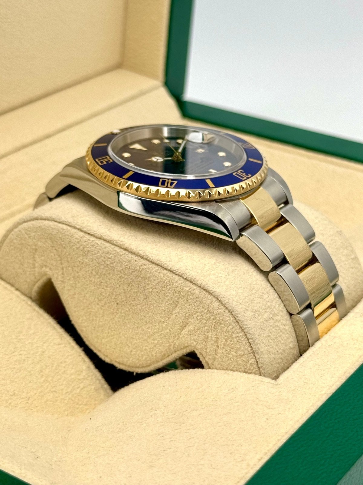 2003 Rolex Submariner “Bluesy” 40mm 16613 Two-Tone Blue Dial - Image 6