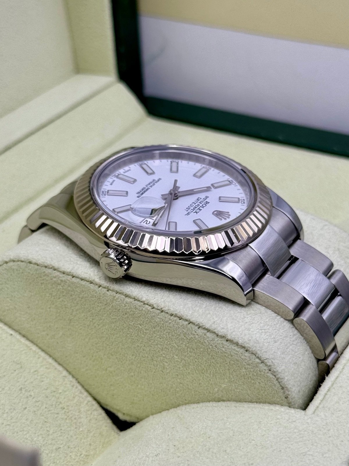 Rolex Datejust 41mm 116334 Stainless Steel Oyster White Dial - Image 8