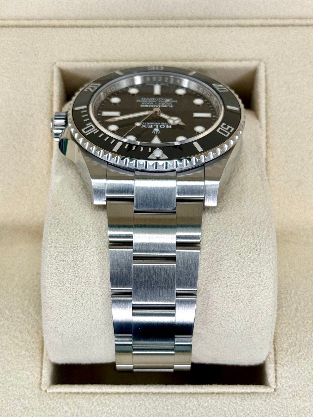 2023 Rolex Submariner 41mm 124060 Stainless Steel Black Dial (Unworn) - Image 4