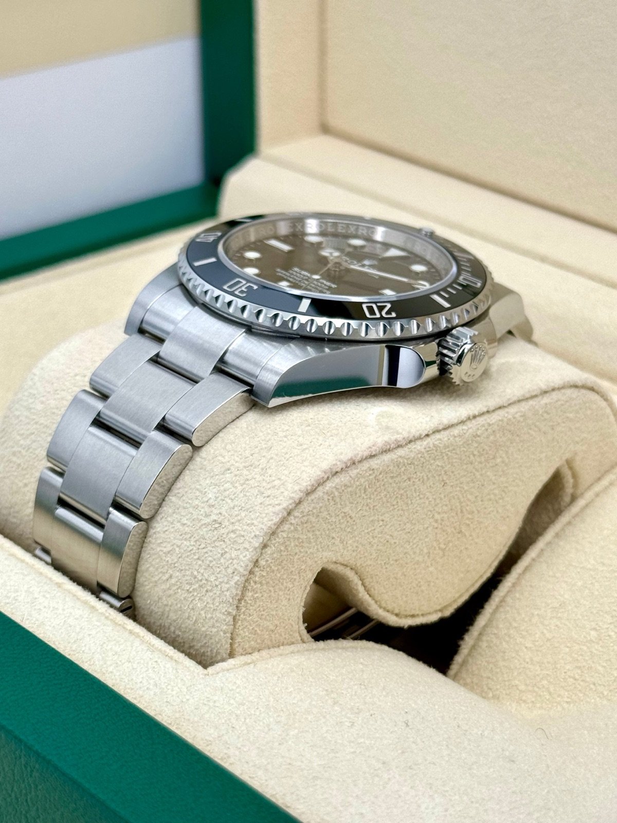 2023 Rolex Submariner 41mm 124060 Stainless Steel Black Dial (Unworn) - Image 5
