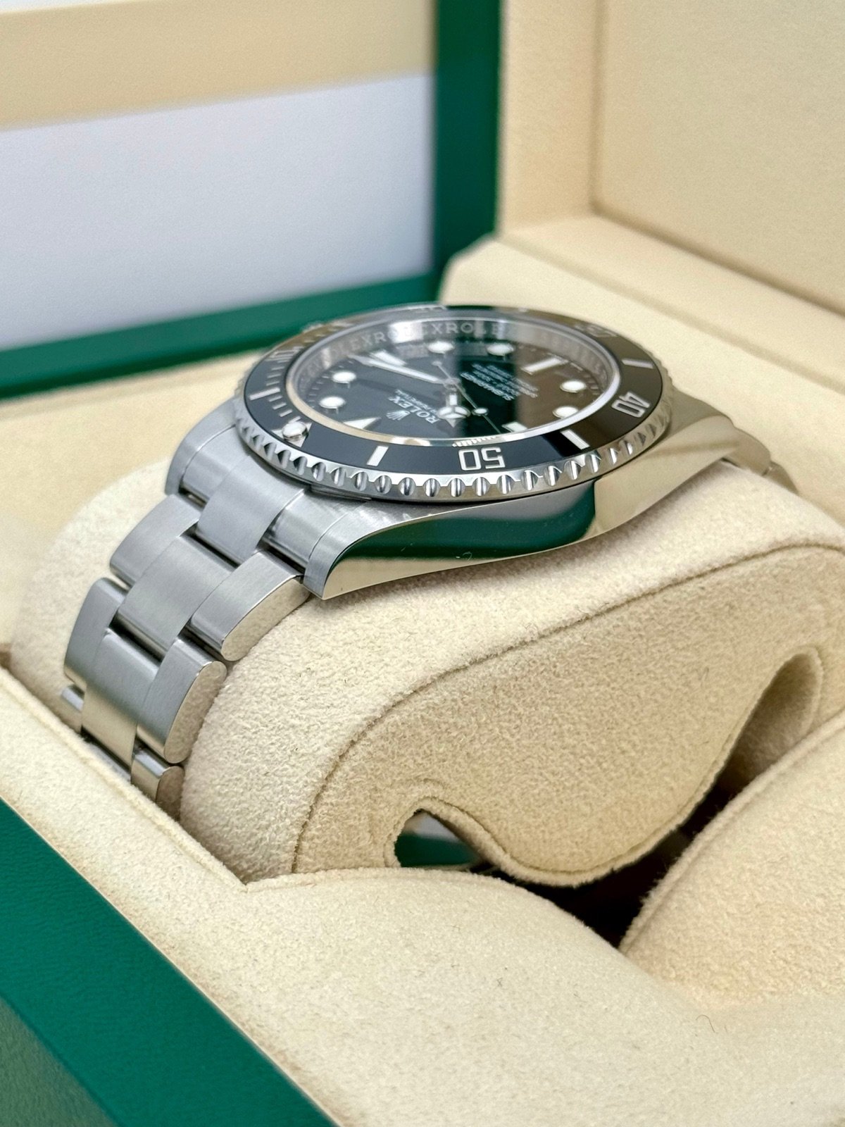 2023 Rolex Submariner 41mm 124060 Stainless Steel Black Dial (Unworn) - Image 7