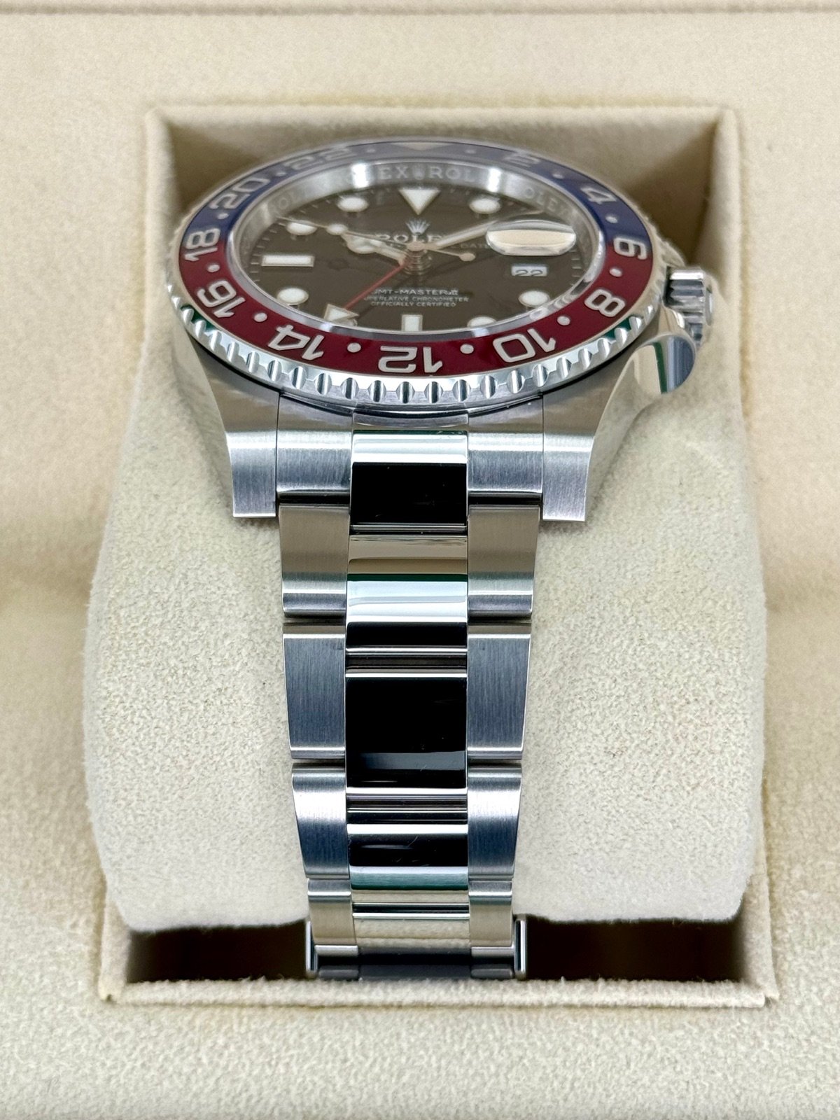 2022 GMT-Master II “Pepsi” 40mm 126710BLRO Oyster (Unworn) - Image 3