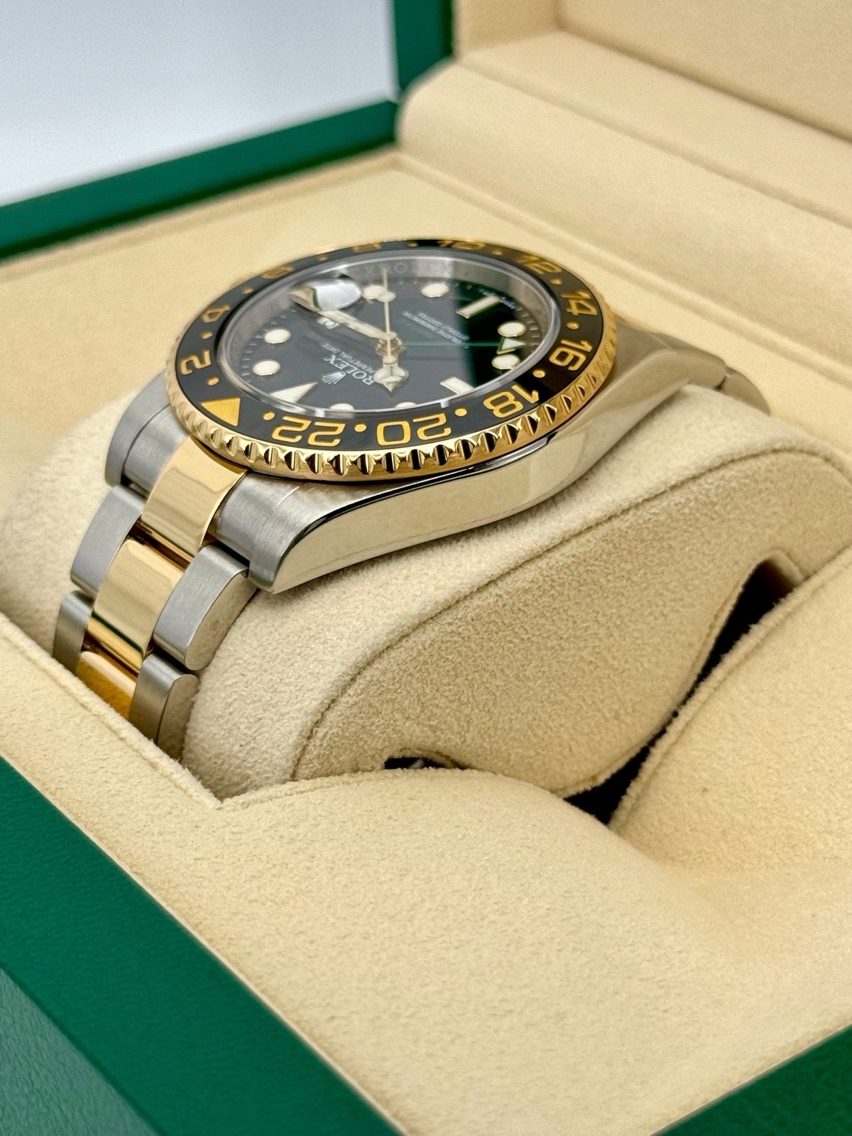 Rolex GMT-Master II 40mm 116713LN Two-Tone Black Dial - Image 7