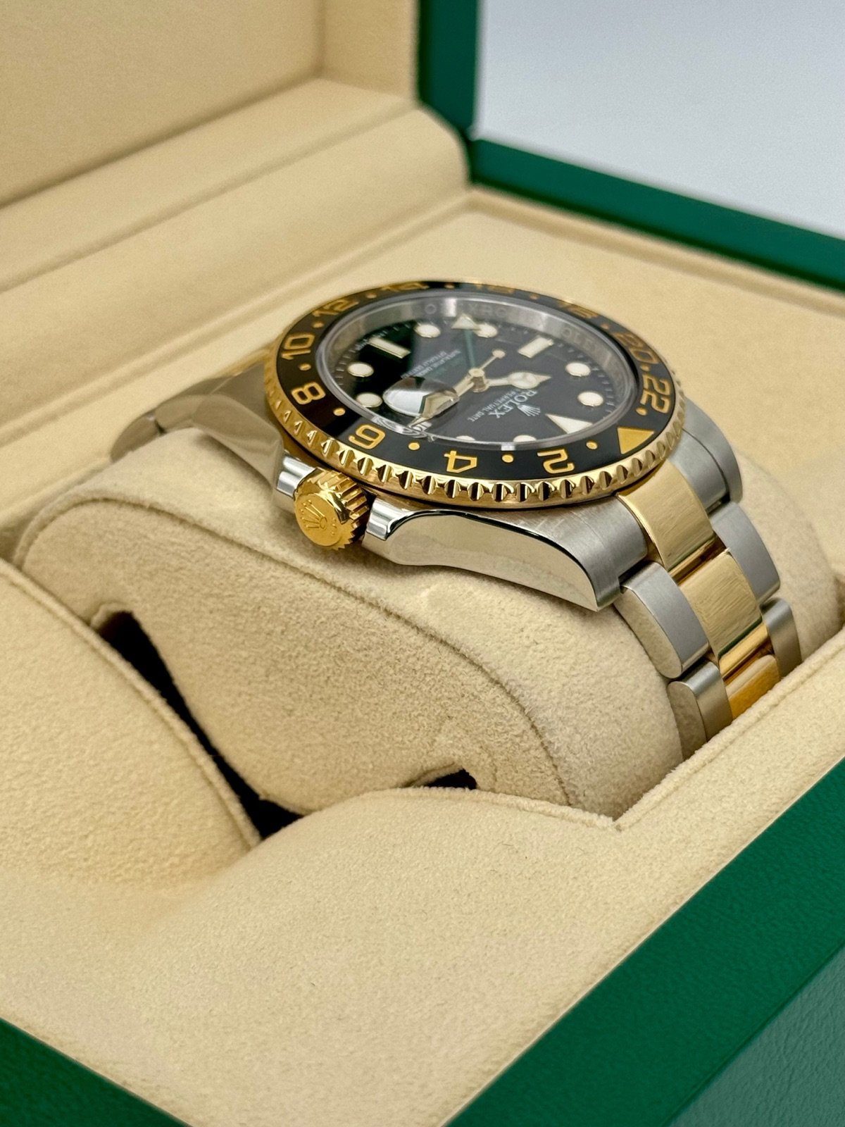 Rolex GMT-Master II 40mm 116713LN Two-Tone Black Dial - Image 8