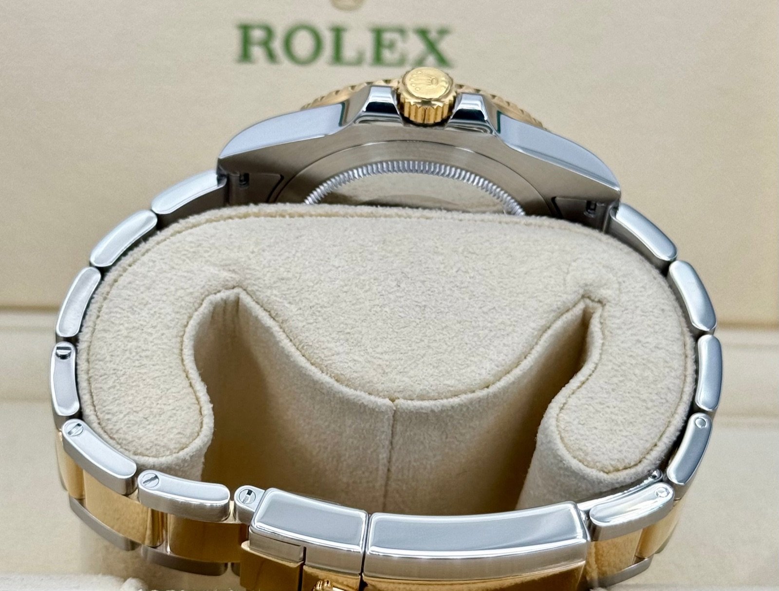 Rolex GMT-Master II 40mm 116713LN Two-Tone Black Dial - Image 9
