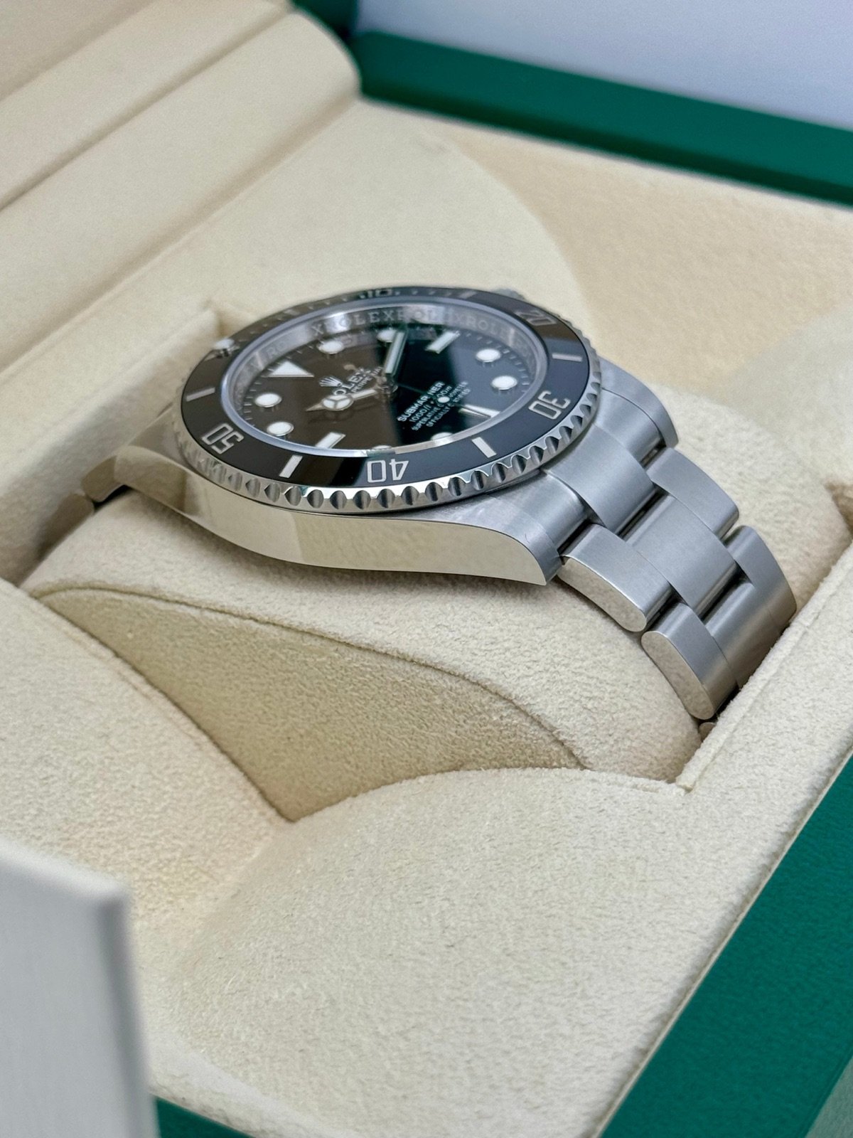 2023 Rolex Submariner 41mm 124060 Stainless Steel Black Dial (Unworn) - Image 6