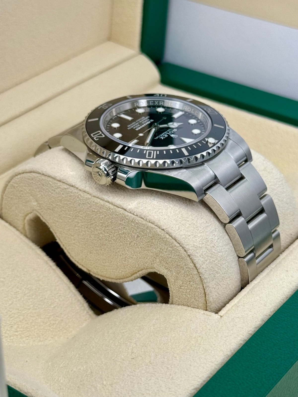 2023 Rolex Submariner 41mm 124060 Stainless Steel Black Dial (Unworn) - Image 8