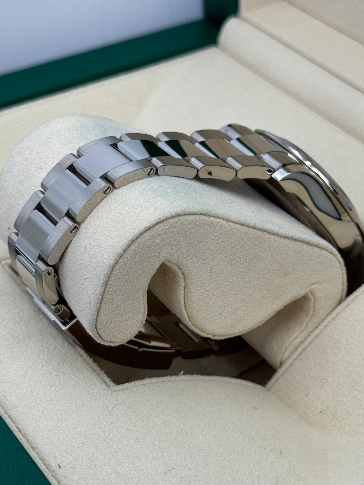 2021 Rolex Daytona 40mm 116509 White Gold Blue Dial - Image 7