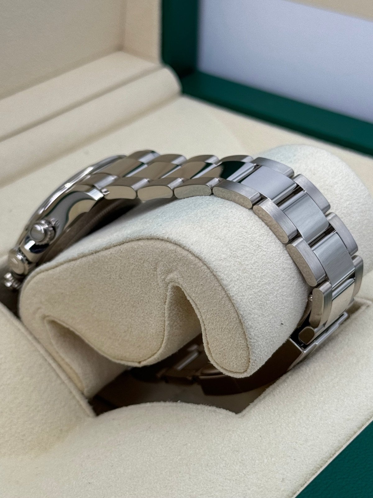 2021 Rolex Daytona 40mm 116509 White Gold Blue Dial - Image 8