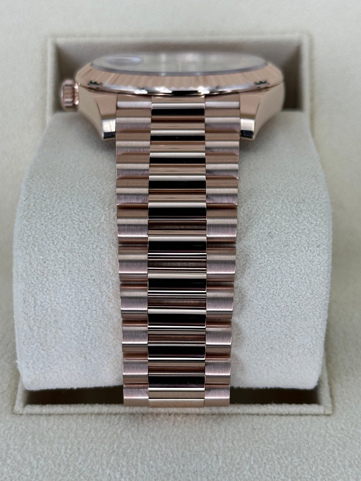 2022 Rolex Day-Date 40mm 228235 Presidential Rose Gold Olive Dial (Unworn) - Image 4