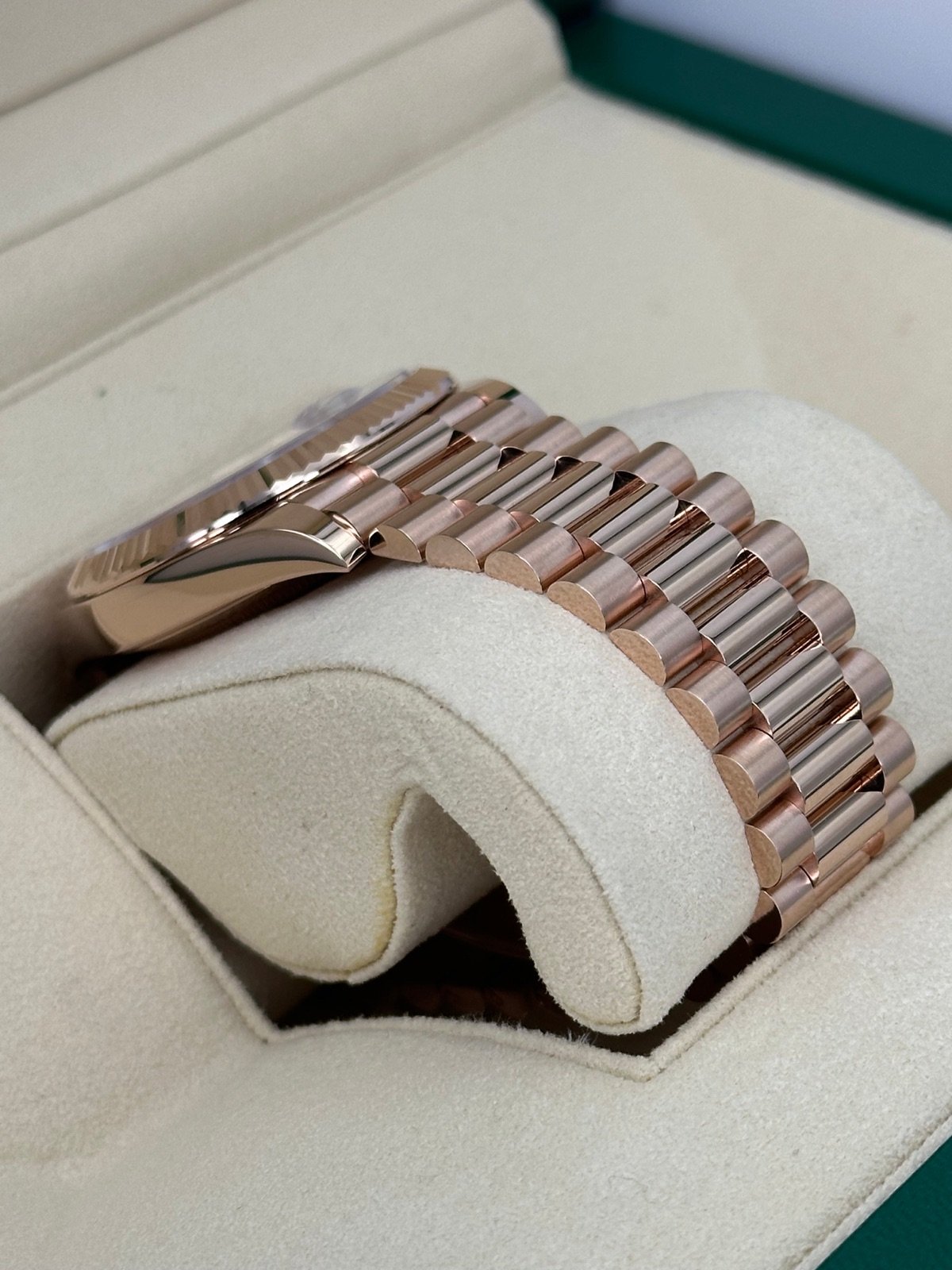 2022 Rolex Day-Date 40mm 228235 Presidential Rose Gold Olive Dial (Unworn) - Image 6