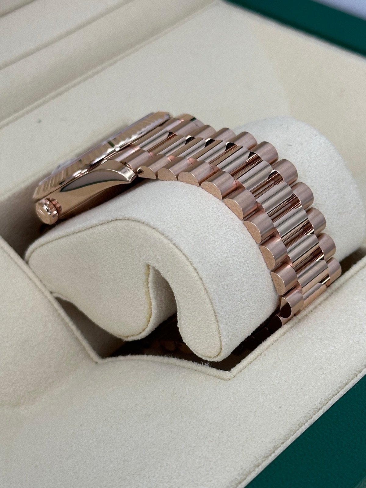 2022 Rolex Day-Date 40mm 228235 Presidential Rose Gold Olive Dial (Unworn) - Image 8