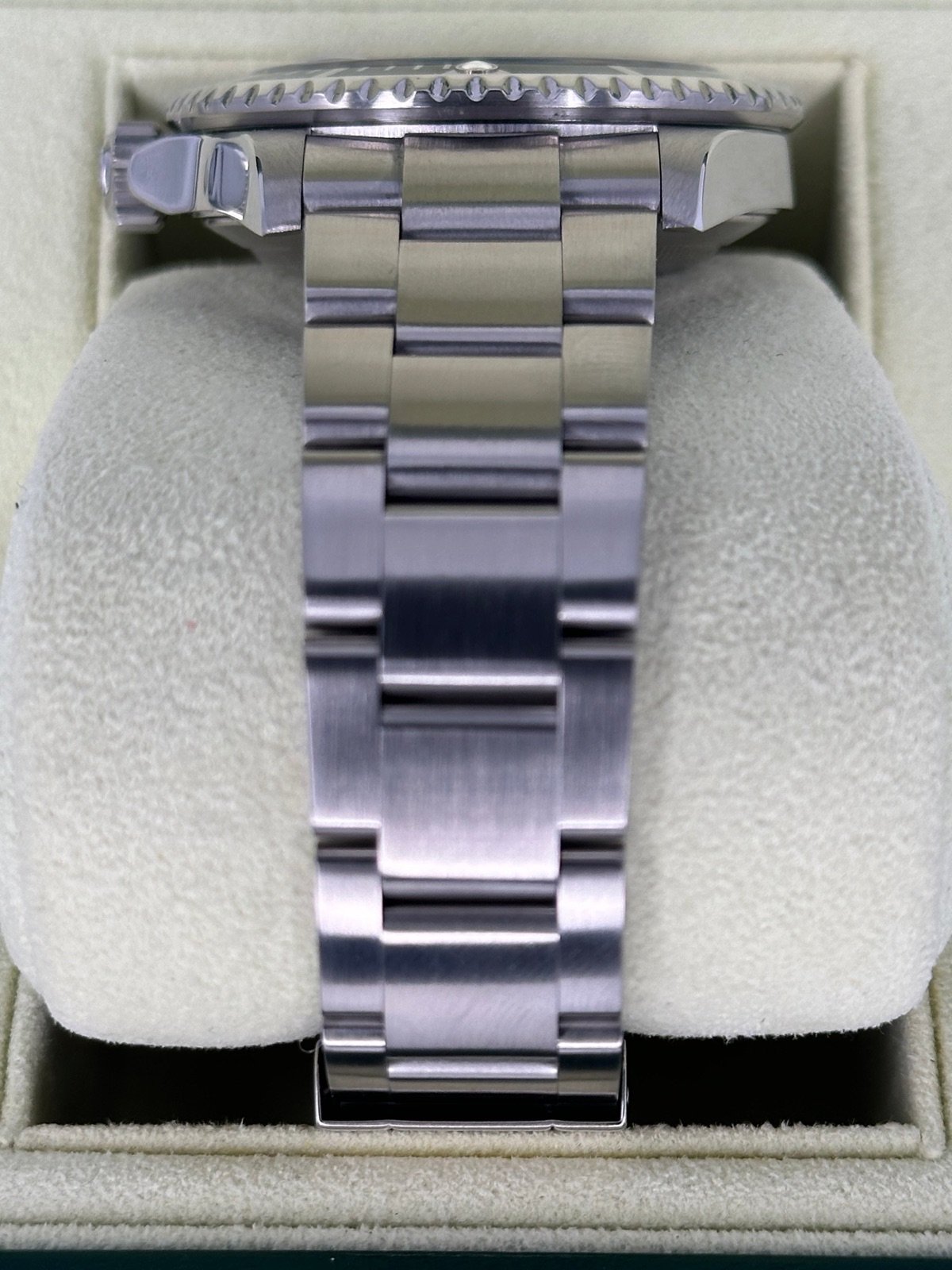 2007 Rolex Submariner Date 40mm 16610 Stainless Steel Black Dial - Image 4