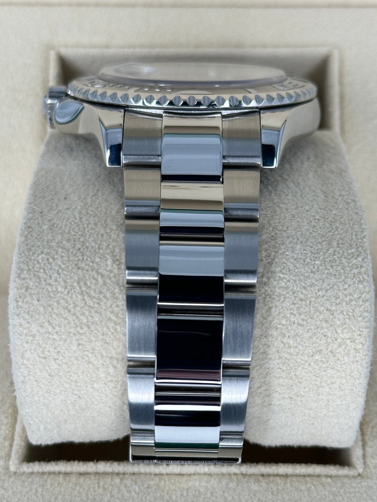 2004 Rolex Yacht-Master 40mm 16622 Platinum Bezel and Dial - Image 6