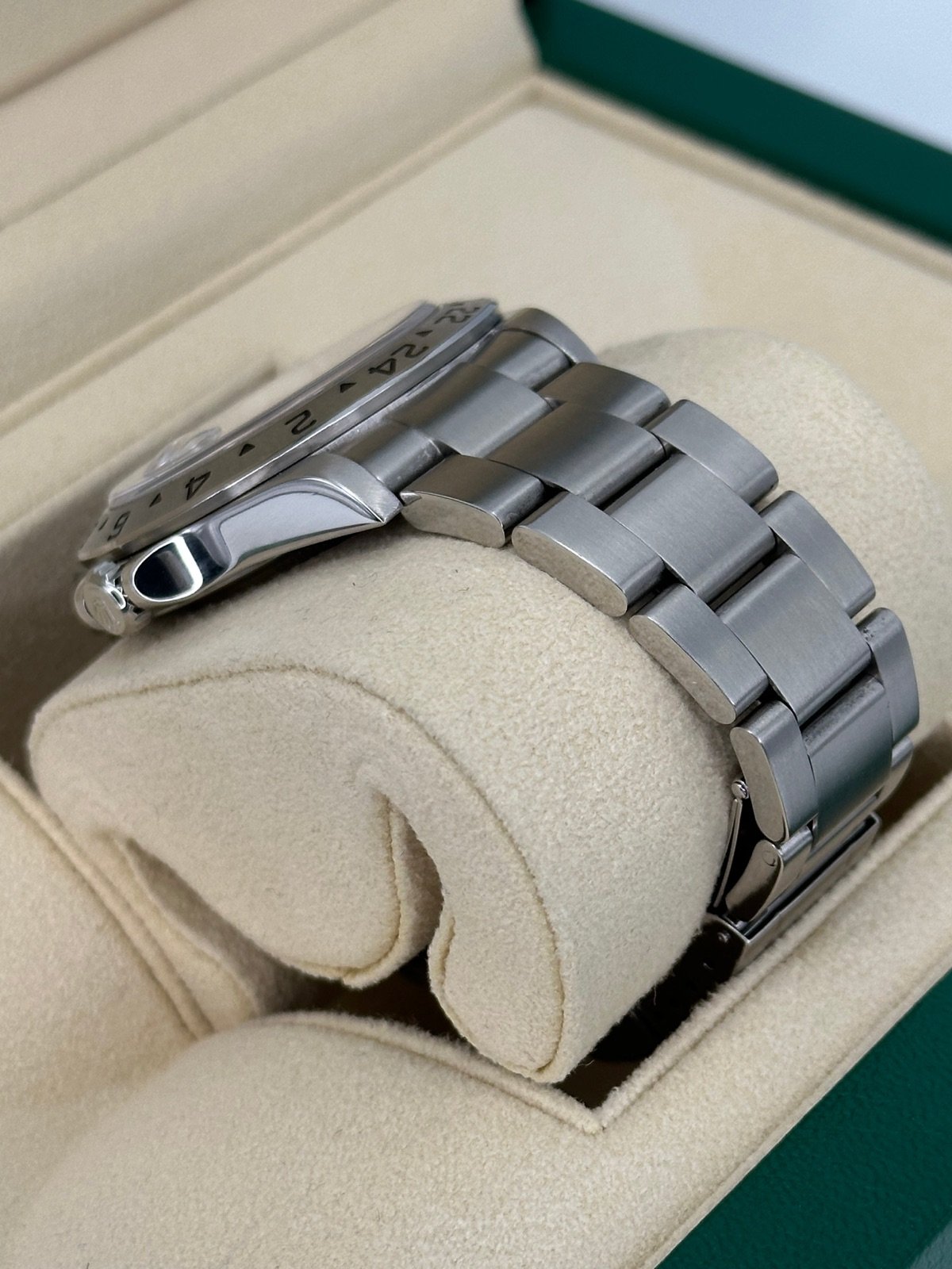 2002 Rolex Explorer II 40mm 16570 Stainless Steel Black Dial - Image 8